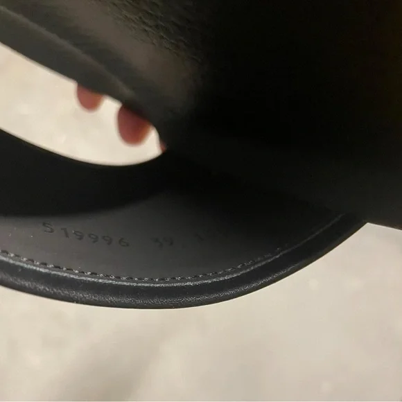 Gucci Black and Gold Star Pattern Men's Slides - Picture 5 of 7